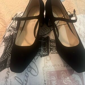 Liz Claiborne Mary Jane Shoes